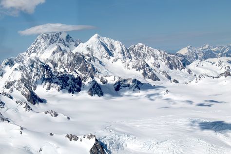 Snowy Mountains Photography, Reference Landscape, Xeno Series, Mount Cook, Landscape Photography Nature, Mountain Landscape, Good Morning Images, Morning Images, Aesthetic Iphone Wallpaper