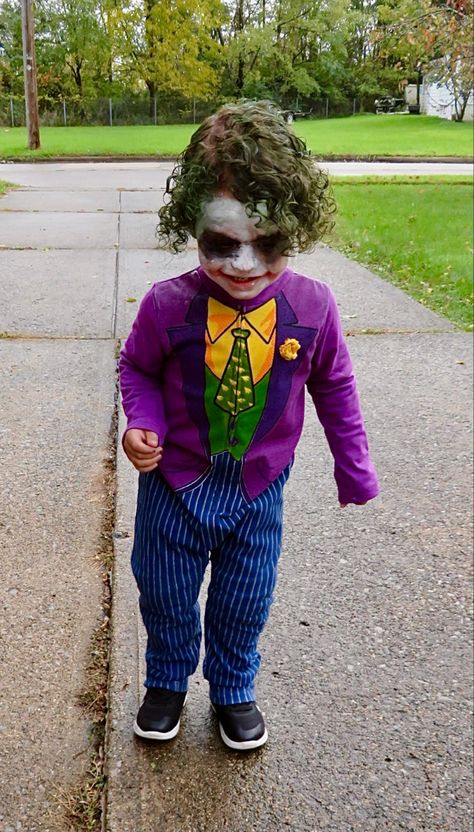 Toddler Joker Costume, Joker Toddler Costume, Kids Joker Costume, Creepy Baby Dolls, Joker Costume, Toddler Costumes, Halloween Inspo, Baby Costumes, Diy Costumes