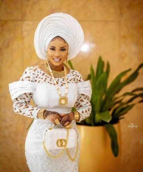 White Cord Lace Gown Styles Aso Ebi, White Aso Ebi Styles Lace, White Cord Lace Gown Styles Nigerian, White Lace Gown Styles Aso Ebi, Cord Lace Gown Styles Aso Ebi, Lace Styles For Wedding Guest, Latest Cord Lace Styles, White Lace Styles, Cord Lace Gown Styles