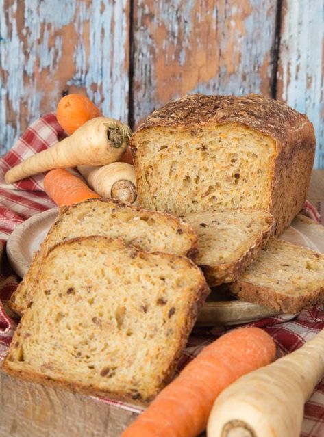 Root vegetable bread; here made with carrot and parsnip, a great winter loaf. Vegetable Loaf, Sourdough Bun Recipe, Vegan Breads, Vegetable Bread, Uk Food, Root Vegetable, Savoury Recipes, Loaf Of Bread, Bread Loaf