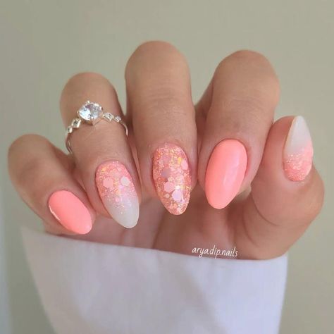 Vacation Nails Beach Mexico Almond, Mylar Nails, Coral Nail, Concert Nails, Nail Shades, Nail Piercing, Coral Nails, Work Nails, Nail Idea