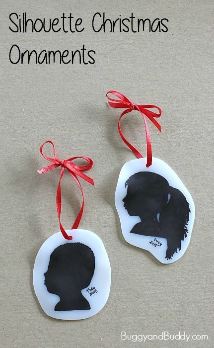 DIY Silhouette Christmas Ornament Craft: Such a simple and special keepsake! ~ BuggyandBuddy.com Silhouette Christmas Ornaments, Diy Silhouette, Diy Ornament, Ornament Craft, Shrink Film, Christmas Gifts For Parents, Silhouette Christmas, Christmas School, Preschool Christmas