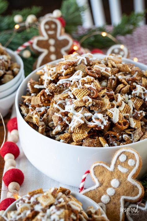 Discover the holiday season's favorite snack with this Gingerbread Chex Mix! This easy-to-make treat blends the warm spices of gingerbread with crunchy Chex and pretzels, topped with white chocolate for the perfect festive touch. Ideal for holiday parties or gift giving. You'll love this festive Christmas treat. White Chocolate Chex Mix Christmas, Chex Mix Dessert, Christmas Chex Mix Recipes, Gingerbread Snacks, Christmas Chex Mix, White Chocolate Chex Mix, Christmas Snack Mix, Cinnamon Chex, Chex Mix Christmas