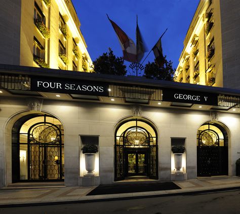 The @Four Seasons Hotels and Resorts George V Paris Paris Cheap, George V Paris, Plaza Athenee, Most Luxurious Hotels, Beautiful Scenes, Nba Season, The Four Seasons, Paris Hotels, Four Seasons Hotel