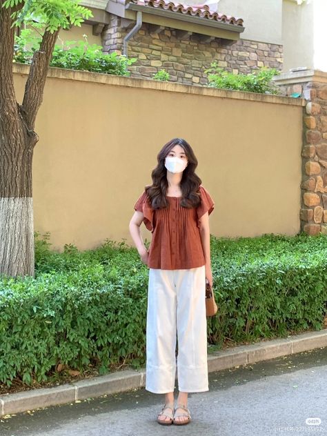 Loose Pants Outfit Korean, Tita Fits Ideas, Summer Clothes Korean Style, Ulzzang Outfit Korean Style, Tita Outfit Ideas, Picnic Outfit Ideas Casual, Outfit For Short Girl, Simple Korean Outfits, Modest Beach Outfit