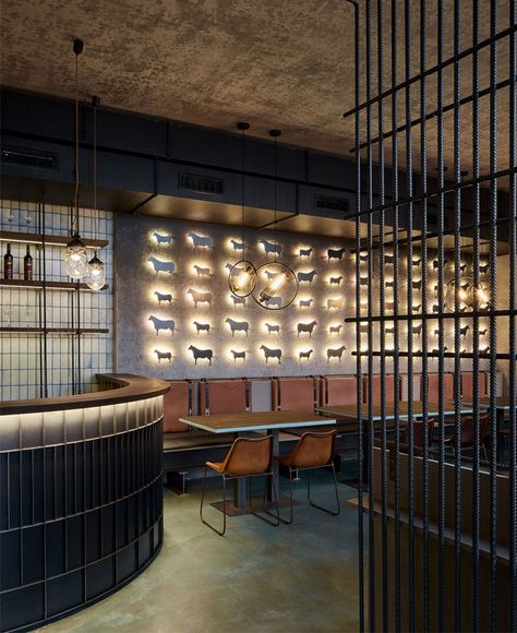 Meat Restaurant Design, Steakhouse Decor, Argentinian Restaurant, Industrial Restaurant Design, Parrilla Interior, Kitchen Elevation, Charcoal Walls, Industrial Style Interior, Concrete Block Walls