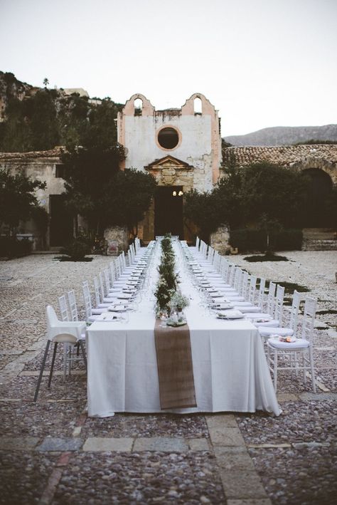 Sicilian Wedding, Reception Layout, Sicily Wedding, Mediterranean Wedding, Modern Wedding Venue, Wedding Spot, Farmhouse Wedding, Beautiful Wedding Venues, La Wedding