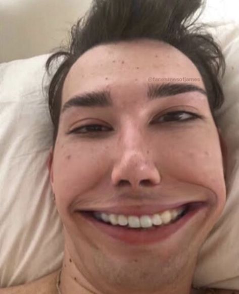 James Charles James Charles Funny Pics, James Charles Funny Pictures, Funny James Charles Pics, Funny James Charles, James Charles Meme, Charles Meme, Sister Meme, Hey Sisters, The Slim Shady