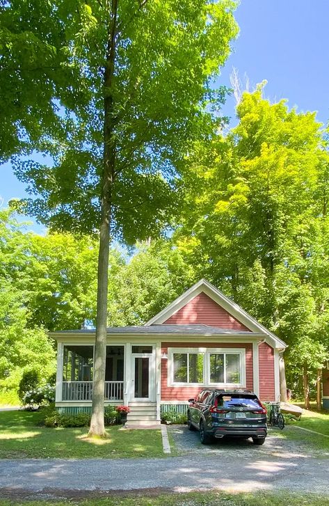 country cottage with red siding at East Lake Shores in Prince Edward County Cottage Home Tours, Modern Country Cottage, Cottage Decorating Ideas, Cottage Tour, Prince Edward County Ontario, Cottage Decorating, Little Cottages, Modern Country Style, Faux Shiplap