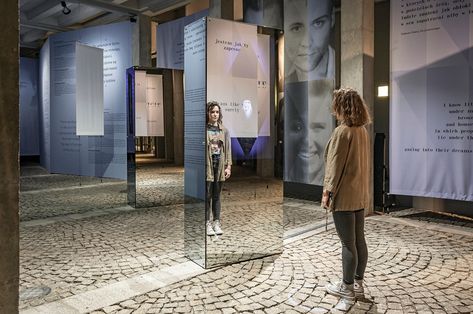 Interactive Mirror, Interactive Table, Museum Exhibition Design, Interactive Museum, Interactive Exhibition, Mirror Installation, Mirror Room, Smart Mirror, Interactive Installation