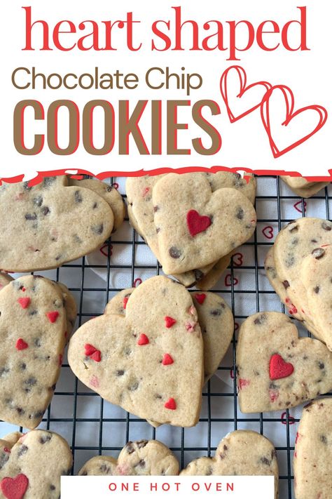 heart shaped chocolate chip cookies. Chocalate Chip Cookies, Heart Shaped Chocolate Chip Cookies, Iced Thumbprint Cookies, Shaped Chocolate Chip Cookies, Easy Chocolate Chip Cookie Dough, Easy Chocolate Chip Cookie, Cookies With Chocolate Chips, Easy Homemade Cookies, Bite Size Cookies