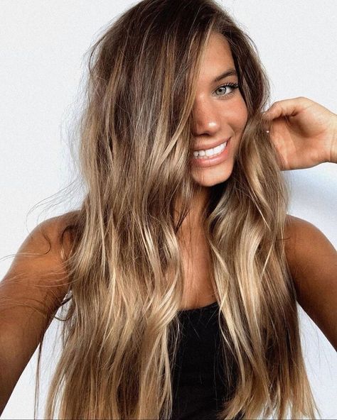 Blond Hairstyles, Bronde Hair, Balayage Blonde, Smink Inspiration, Brown Hair Balayage, Brown Blonde Hair, Hair Color Balayage, Hair Inspiration Color, Hair Inspo Color