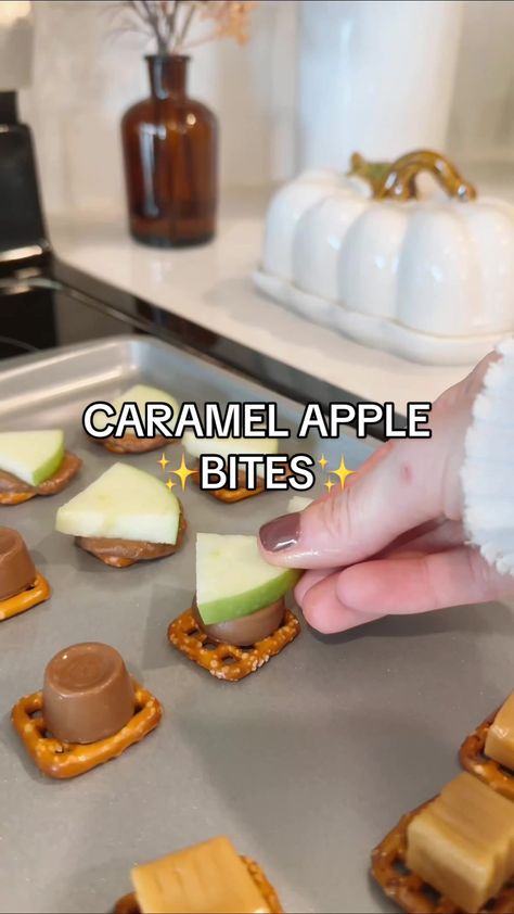 Caramel Apple Pretzel Bites My Heavenly Recipes, Apples Caramel Slices, Carmel Apple Recipes Easy, Carmel Apple Bites With Rolos, Carmel Apple Bites Snacks, Toffee Caramel Apple Bites, Carmel Apple Bites Recipe, Caramel Apple Bites Mini, Pretzel Caramel Apple Bites