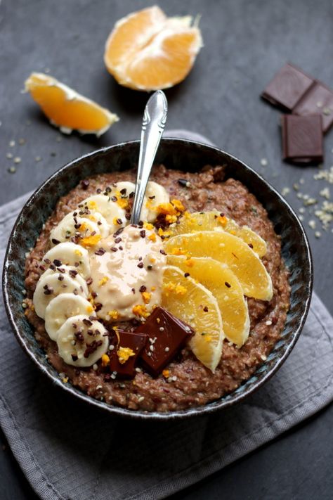 Orange Oatmeal, Healthy Oatmeal Recipes, Plant Milk, Breakfast Recipes Sweet, Chocolate Oats, Chocolate Oatmeal, Flax Seeds, Healthy Oatmeal, Vegan Foodie