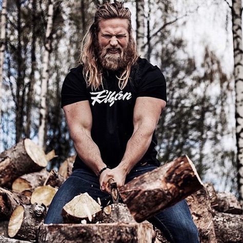 Lumber Muscle Beard Lumberjack Beard, Man With Long Hair, Viking Men, Bodybuilders Men, Beard Tattoo, Man Bun, Long Hair Styles Men, Hair And Beard Styles, Beard Styles