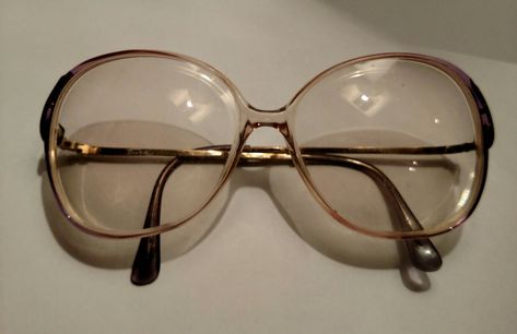 Big 70s Glasses, Big Framed Glasses, Big Chunky Glasses, Big Glasses Aesthetic, Big Glasses Frames, Big Round Glasses, 60s Glasses, Big Frame Glasses, 1960s Glasses