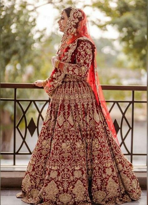 Very very heavy dress wear bride in her barat Wedding Dresses For Women, Pakistani Bridal Dress, Eastern Dresses, Red Bridal Dress, Latest Bridal Lehenga, Desi Wedding Dresses, Wedding Dresses Princess Ballgown, Cape Wedding Dress, Bridal Lehenga Collection