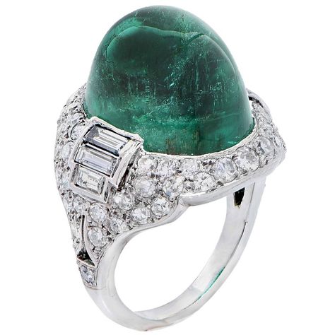 Art Deco 14.75 Carat Sugarloaf Cabochon Cut Colombian Emerald Diamond Ring Antique Cocktail Ring, Sapphire Cocktail Ring, Emerald Diamond Ring, Jewels Rings, Colombian Emeralds, Diamond Cocktail Rings, Cabochon Ring, Deco Jewelry, Bling Rings