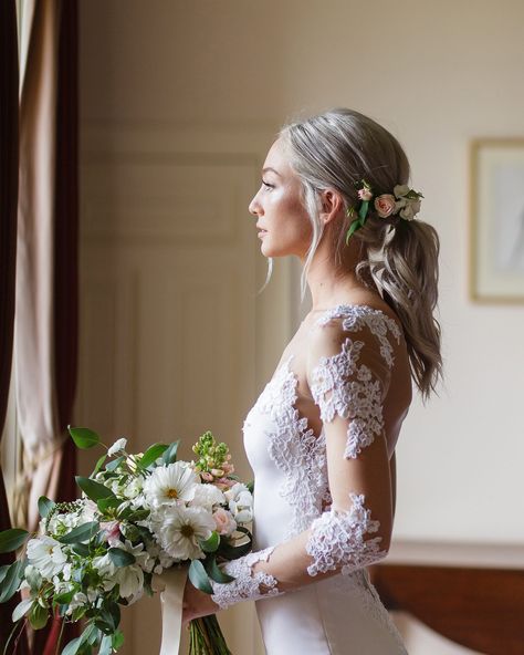 34 Wedding-Worthy Ponytails to Complete Your Bridal Beauty Look Ponytail Inspiration, Wedding Ponytail Hairstyles, Bridal Ponytail, Wedding Ponytail, Disney Princess Wedding, Vintage Wedding Hair, Best Wedding Hairstyles, Wedding Hair Inspiration, Grace Loves Lace