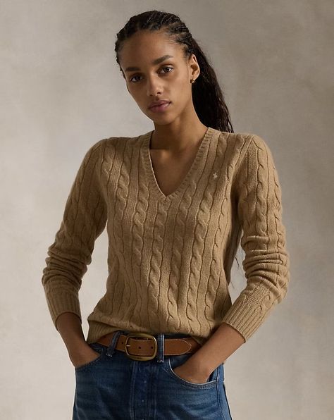 Cable-Knit Wool-Cashmere V-Neck Sweater | Ralph Lauren Ralph Lauren V Neck, Jumper For Women, Polo Women, Sweater Outfit, Winter Mode, Cable Sweater, Ralph Lauren Sweater, Autumn Outfit, Jumper Sweater