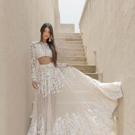 Alanna Panday on Instagram: "Stairway to heaven ☁️" Alanna Pandey, Alanna Panday, White Two Piece Outfit, Indian Lengha, Asian Wedding Dress Pakistani, Bridal Lehenga Designs, Mehendi Outfits, Asian Wedding Dress, Lehenga Designs Simple