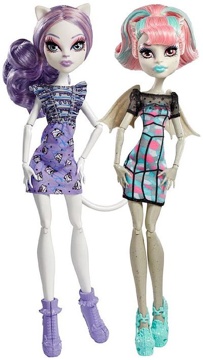 Monster High 2014 Dolls - Kmart Exclusive - Ghoul Chat Rochelle Goyle & Catrine DeMew 2 Pack Rumors And Gossip, Catrine Demew, Sharing Secrets, Rochelle Goyle, Arte Monster High, Slumber Party Games, Monster High Party, Monster Prom, Ninja Turtle Party