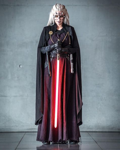 Zabrak Sith, Sith Robes, Star Wars Sith Cosplay, Sith Lord Cosplay, Sith Lightsaber, Sith Cosplay, Revenge Of The Sith Novelization, Sith Empire, Sith Lord