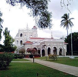 Aga Khan Palace, Pune Aga Khan Palace, Aga Khan Iii, Aga Khan, Nature Background Images, Galaxy Images, Historical Landmarks, Indian History, Royal Families, Nature Backgrounds