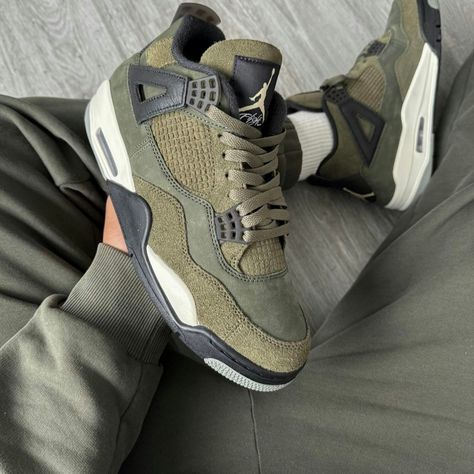 Nike Jordan 4 Craft 'Olive' 💚 Buy Now Pay Later with Afterpay / ZipPay / Klarna & more 🛒 #sneakers #jordan4 #jordan4craft #jordan4olive Craft Jordan 4, Jordan 4 Craft, Nike Jordan 4, Swag Shoes, July 11, Buy Now Pay Later, Shoes Trainers, Nike Jordan, Sneaker Head