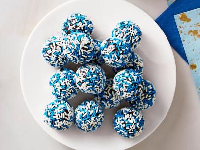 Brownie Cheesecake Balls Recipe | Food Network Kitchen | Food Network No Bake Cheesecake Balls, Holiday Treat Recipes, Layered Ice Cream Cake, Jewish Inspiration, Brownie Balls, Hanukkah Desserts, Holiday Treats Recipes, Holiday Ice Cream, Cheesecake Balls