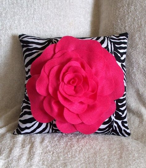 pink rose & zebra pillow (via etsy) Flower Pillow Pattern, Zebra Bedroom, Zebra Pillow, Zebra Room, Hot Pink Walls, Zebra Pillows, Baby Nursery Wall Decor, 3d Fabric, Felt Roses