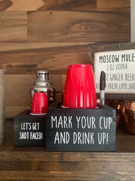 Mark Your Cup, Solo Cup Holder, Shot Glass Holder, Cup Dispenser, Cup Diy, Red Solo Cup, House Parties, Solo Cup, Bar Patio