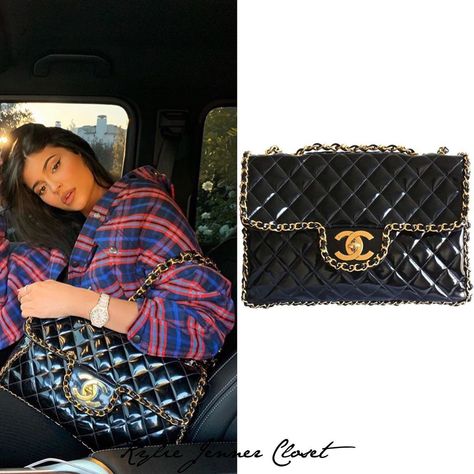 Kylie Jenner Closet on Instagram: “Kylie via Instagram  #KylieJenner posing with her Vintage #Chanel Black Patent Leather Jumbo Maxi Flap Bag ($6,000) resale. 😍” Kylie Jenner Kelly Bag, Kylie Jenner Prada Bag, Chanel Maxi Flap Bag, Chanel Jumbo Patent, Jumbo Chanel Bag, Kylie Jenner Bags, Kylie Jenner Chanel Bag, Patent Chanel Bag, Kylie Jenner Closet