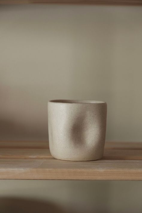 all ceramics you will find here are made by hand in my small home studio in los angeles. *please keep in mind that every piece is made individually and they each have unique differences and imperfections. approximate dimensions: 8cm diameter, 8cm high holds about 250ml microwave & dishwasher safe. once purchased, your item will ship within 7 business days. shipping time varies between different countries.  feel free to email me with any questions you have! Hand Built Mug, Unique Ceramic Ideas, Handmade Pottery Ideas, Thumb Cup, Mini Cafe, Small Home Studio, Throwing Clay, Beginner Pottery, Mug Pottery