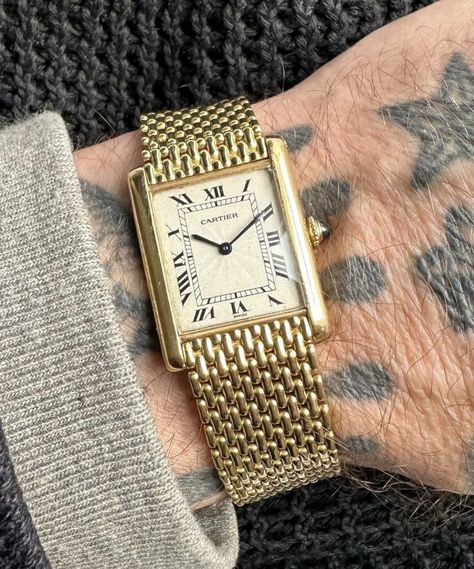 Tank Louis Cartier, Tank Watch, Silver Pocket Watch, Vintage Watches Women, Watch Roll, Mens Fashion Watches, Cartier Tank, Vintage Watches For Men, Cartier Watch