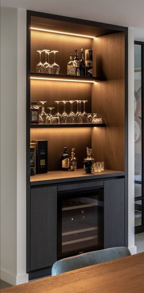 Practical Home Decor, Home Bar Cabinet, Modern Home Bar, Home Bar Rooms, Home Bar Designs, Dream House Interior, Home Designs, Mini Bar, Apartment Interior