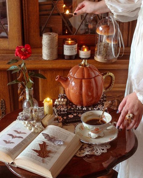 Cottagecore Autumn, Autumn Cottagecore, Desk Aesthetic, Aesthetic Desk, Seasons Activities, Fall Mood Board, Autumn Tea, Fall Bucket List, Cottagecore Style