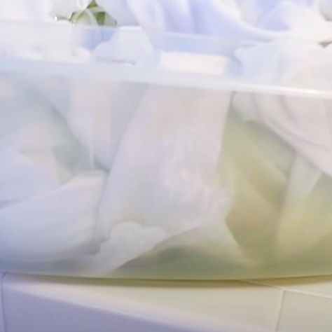 How To Deep Clean Bed Sheets, How To Get White Sheets White Again, How To Get Sheets White Again, How To Whiten Yellowed White Sheets, Clean White Sheets, Yellow Pillows Clean, Bed Sheets White, Yellow Bed Sheets, Cleaning White Sheets