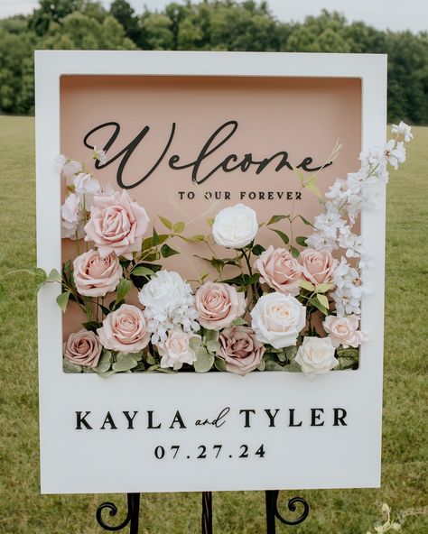 Our Polaroid flower box signs have been one of our best sellers this past year ☺️ We now offer them with faux florals too! 💖 Diy Flower Box Wedding Sign, Flower Box Wedding Welcome Sign, Floral Box Welcome Sign, Welcome Floral Box Sign, Flower Box Sign, Flower Baby Shower Theme, Baby Shower Themes Neutral, Wedding Donuts, Bridal Fair