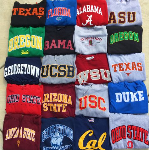 College Sweatshirt Outfit, College Outfits Aesthetic, Danville California, Sukajan Jacket, Thrift Inspo, Airport Fits, Hoodies Aesthetic, High School Outfits, Stylish Hoodies