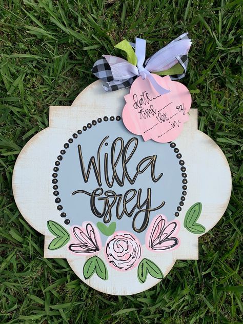 Hospital Girl, Hospital Door Hanger Girl, Hospital Door Hanger, Birth Stats Sign, Hospital Door Hangers, Baby Door Hangers, Hanger Ideas, Hospital Door, Door Hangers Diy