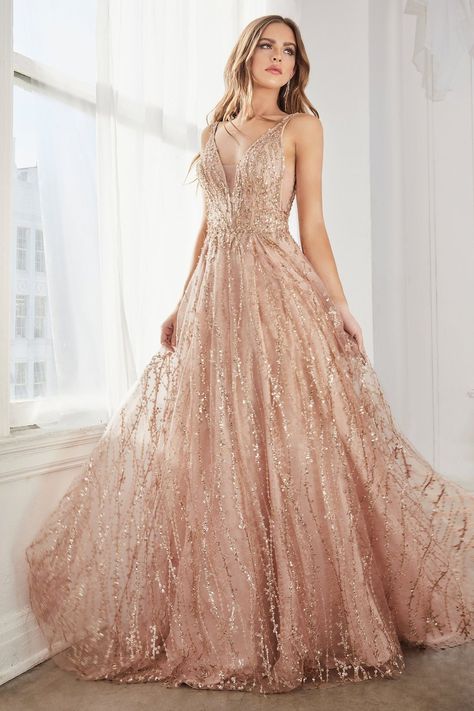 c5cc17e395d3049b03e0f1ccebb02b4ddesc34792390ri Vestido Rose Gold, Rose Gown, Pengantin India, Glitters Skirt, Cinderella Divine, Red Bridesmaids, Lace Ball Gowns, Prom Long, Pakaian Feminin