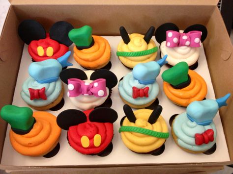 Mickey Mouse Cupcakes Mickey Mouse Clubhouse Sheet Cake, Minnie Mouse Clubhouse Cake, Mickey Mouse Clubhouse Birthday Cake 1st, Mickey Mouse Clubhouse Cupcakes, Mickey Mouse Cupcakes Ideas, Mickey Mouse Sheet Cake, Clubhouse Party Ideas, Mickey Mouse Cake Ideas, Mickey Mouse Clubhouse Birthday Cake