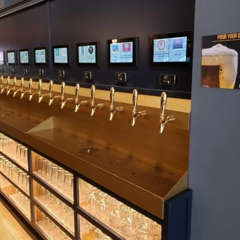 Tap House Bar Ideas, Tap Wall Beer, Self Pour Beer Bar, Beer House Design, Craft Beer Design, Brewery Bar, Bar Restaurant Interior, Interior Design Classes, Brewery Design