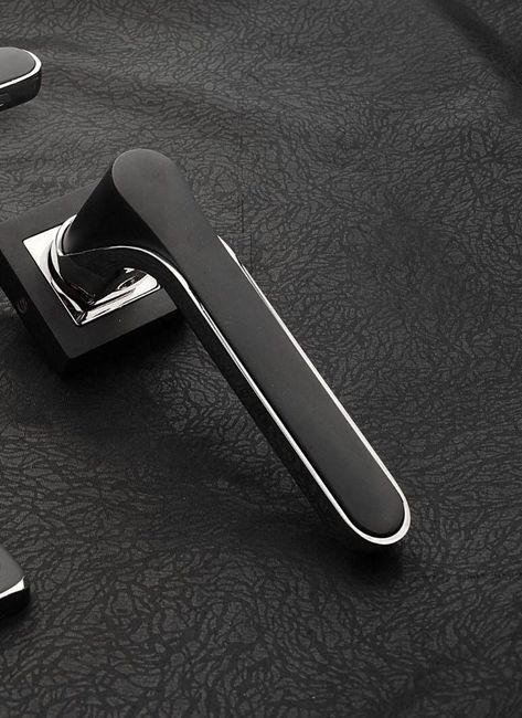 Futuristic Door, Interior Door Knob, Interior Door Knobs, Door Handles Modern, Kitchen Cupboard Handles, Door Handle Design, Luxury Door, Lever Door Handles, Doors Modern