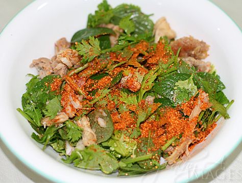 Laab Salad Peach Kitchen, Meat Salad, Ground Meat, Lettuce, Chili, Salad, Mint, Meat, Chicken