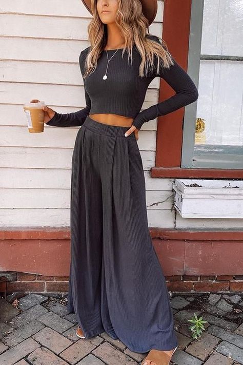 9aa42b31882ec039965f3c4923ce901bdesc46238112ri Autumn Sewing, Wfh Outfits, Look Boho Chic, Mode Hippie, Cropped Wide Leg Pants, Mode Boho, Outfit Jeans, Women Set, Aruba