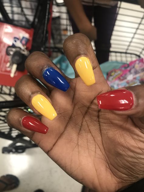 Blue Yellow And Red Nails, Primary Colors Nails, Primary Color Nail Art, Nails Primary Colors, Bright Blue And Yellow Nails, Primary Color Nails, Different Color Nails, Three Primary Colors, Racun Shopee