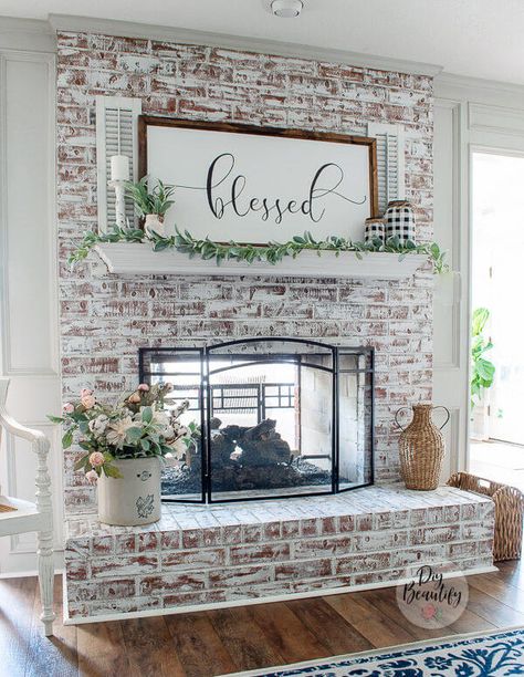 Update Brick Fireplace, White Wash Brick Fireplace, Farmhouse Fireplace Decor, Tv Fal, Painted Brick Fireplaces, Paint Fireplace, Brick Fireplace Makeover, Fireplace Mantle Decor, White Wash Brick