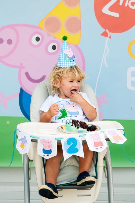 Peppa Pig Birthday Party Boy Ideas, Peppa Pig Birthday Party Boy, Pig Birthday Party, Peppa Pig Birthday Party, Pepa Pig, George Pig, Peppa Pig Party, 2nd Birthday Party, Pig Party